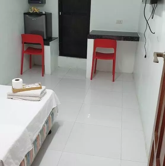 Gumleaves Hotel Barreto