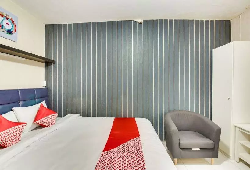 ホテル Afira Rooms Aeropolis By Oyo Rooms