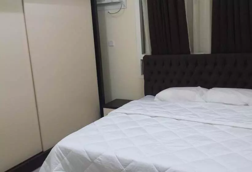 هتل Golden Seasons Furnished Apartments 1