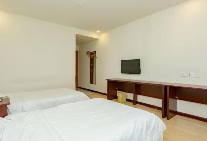 Отель Greentree Alliance Jinan Licheng Town Yaohua Road Yaoqiang Airport