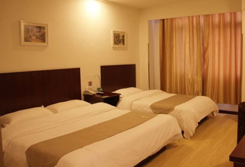 Отель Greentree Alliance Jinan Licheng Town Yaohua Road Yaoqiang Airport