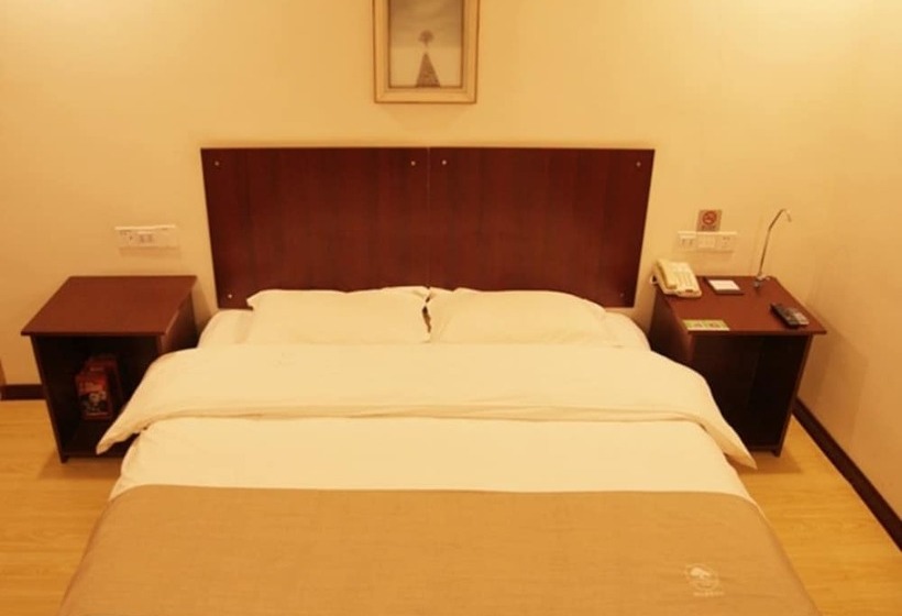 Отель Greentree Alliance Jinan Licheng Town Yaohua Road Yaoqiang Airport