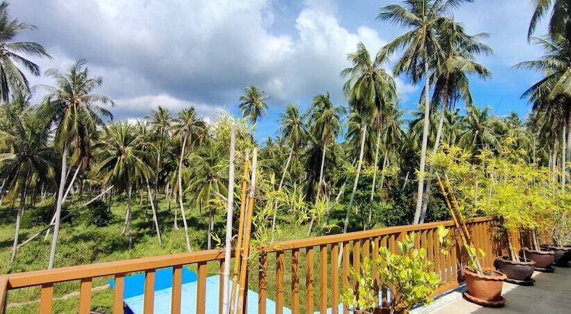 Отель Le Grand Bleu