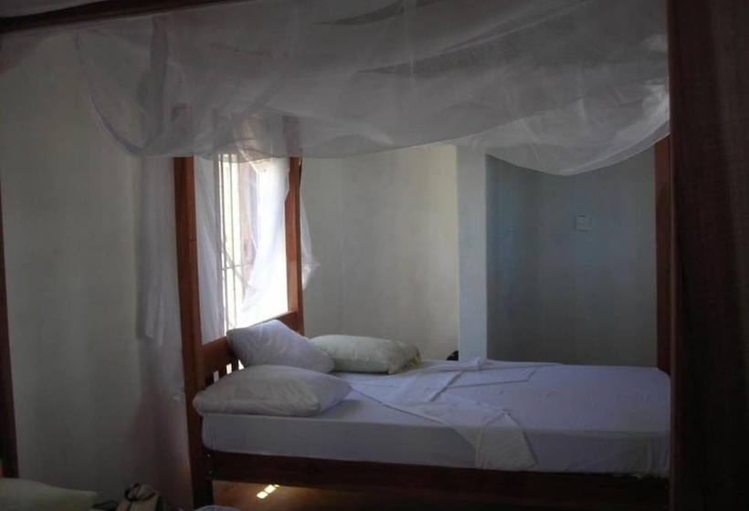 هتل Morocco House