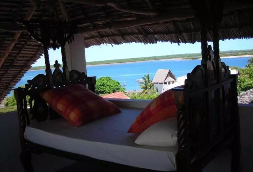 هتل Morocco House