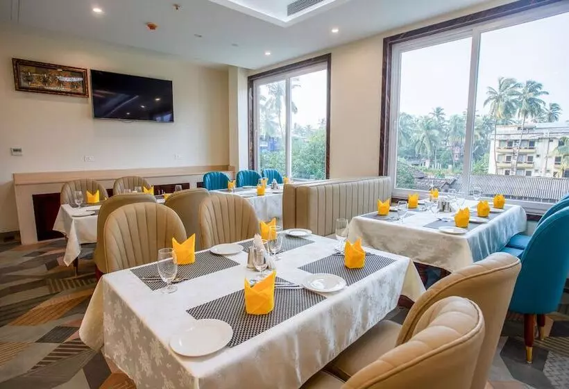 هتل The Avenue Grand