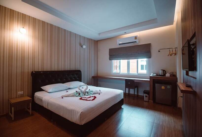 Hotel Triple Trees Village