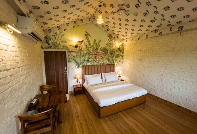 בית מלון כפרי Vanbagh Sariska Resort