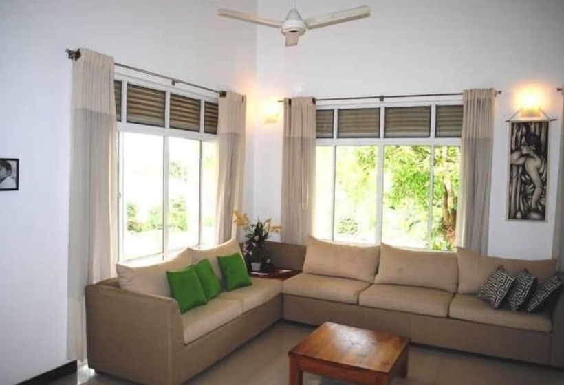 בית מלון כפרי Victoria Range Holiday Resort