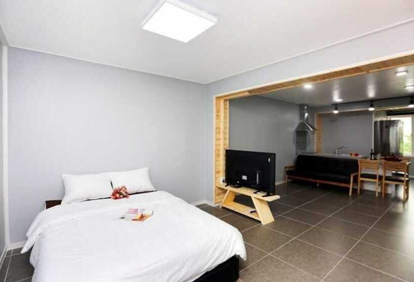 Muju Deogyusansup Pension