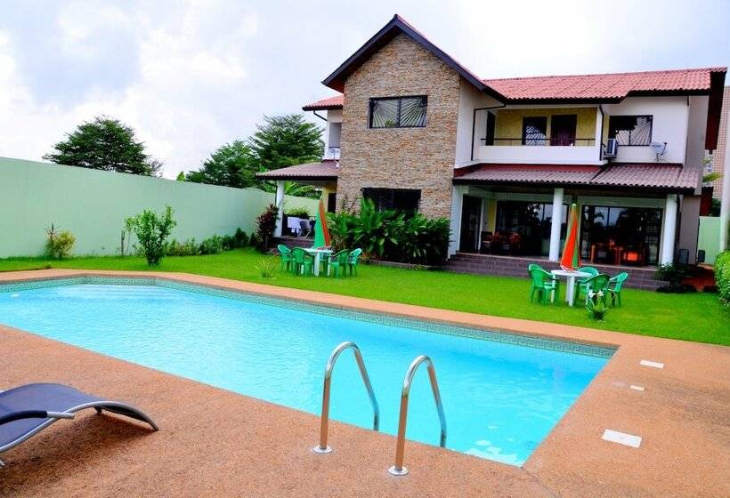 پانسیون Azur Residence