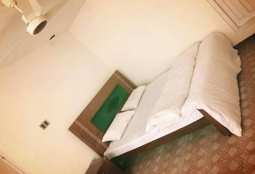 پانسیون Homeland Guest House Skd