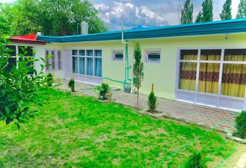 پانسیون Homeland Guest House Skd