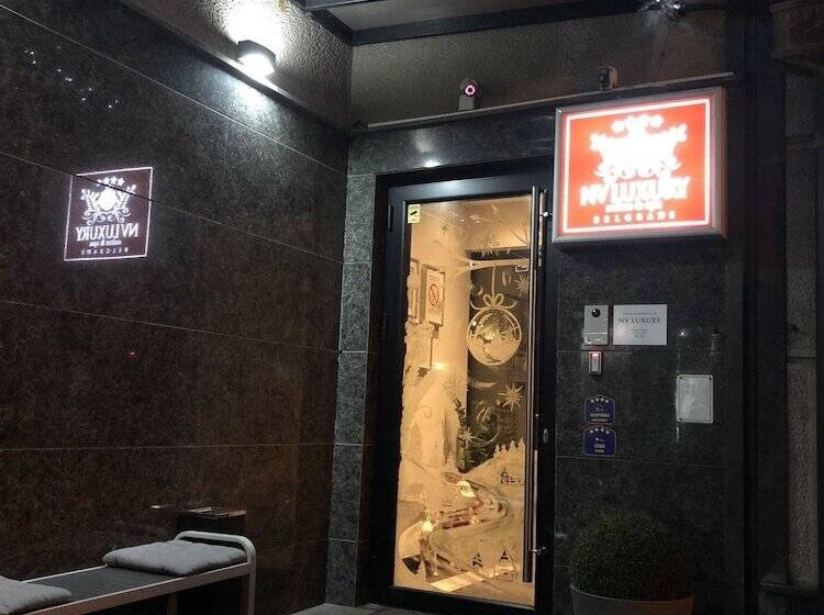 پانسیون Nv Luxury Suites & Spa