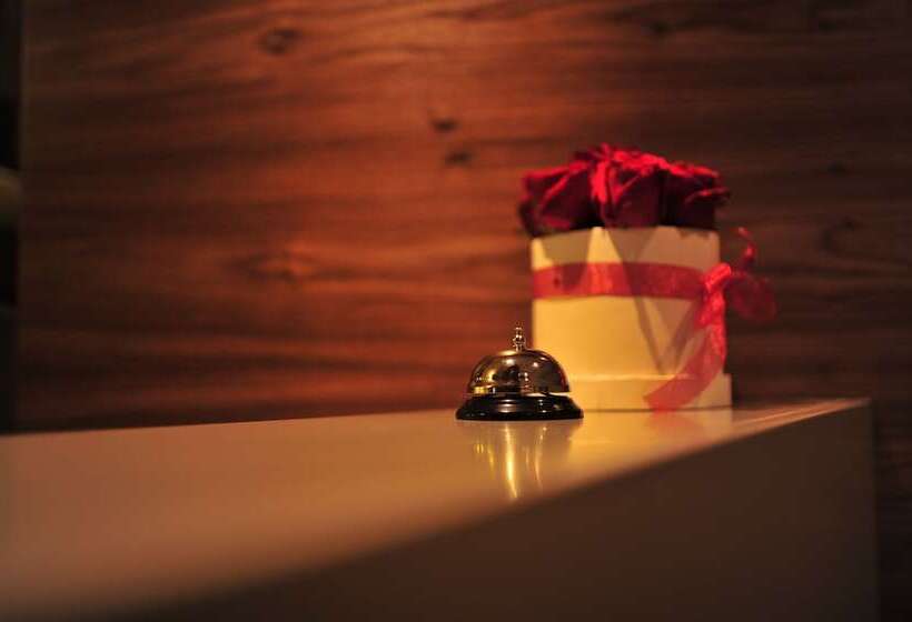 پانسیون Nv Luxury Suites & Spa