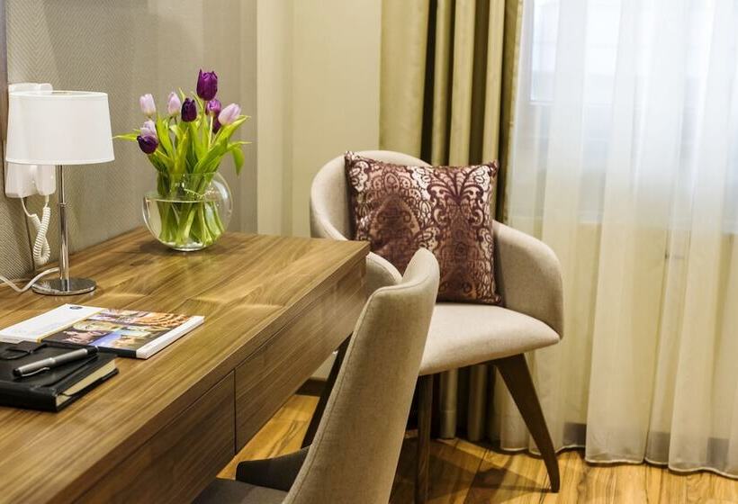 پانسیون Nv Luxury Suites & Spa