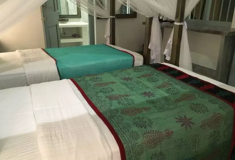 ペンション Parawa House