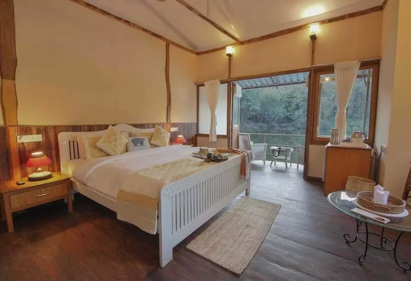 リゾートホテル Rukhad Jungle Camp   Pench