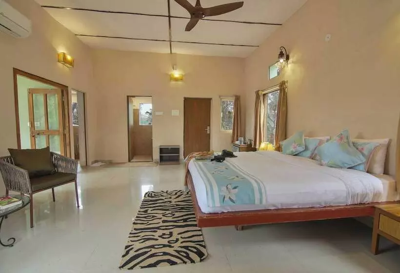 リゾートホテル Rukhad Jungle Camp   Pench