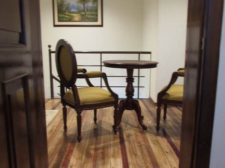 San Blas House & Suites