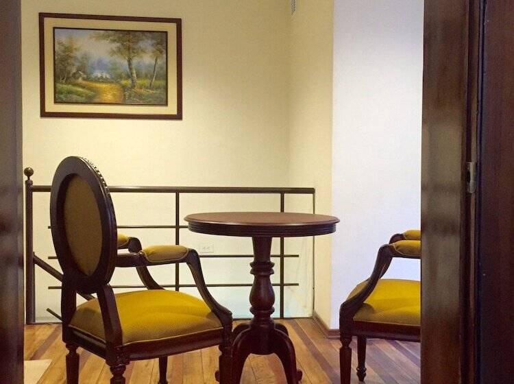 San Blas House & Suites