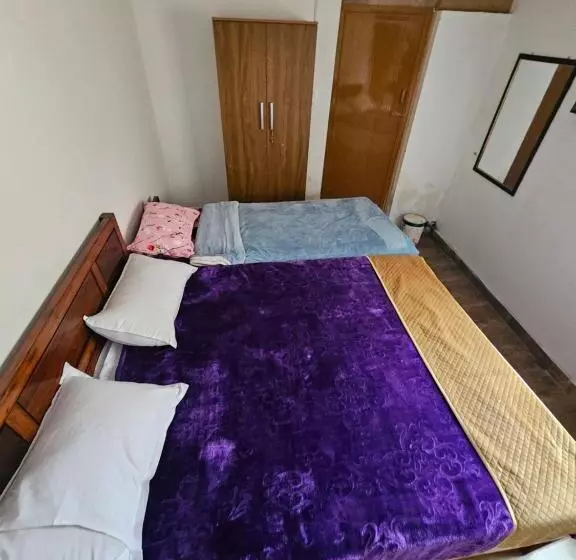 ペンション The Happy Home Stay At Ooty