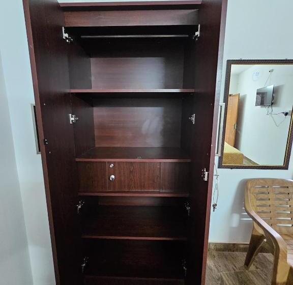 Pensjonat The Happy Home Stay At Ooty