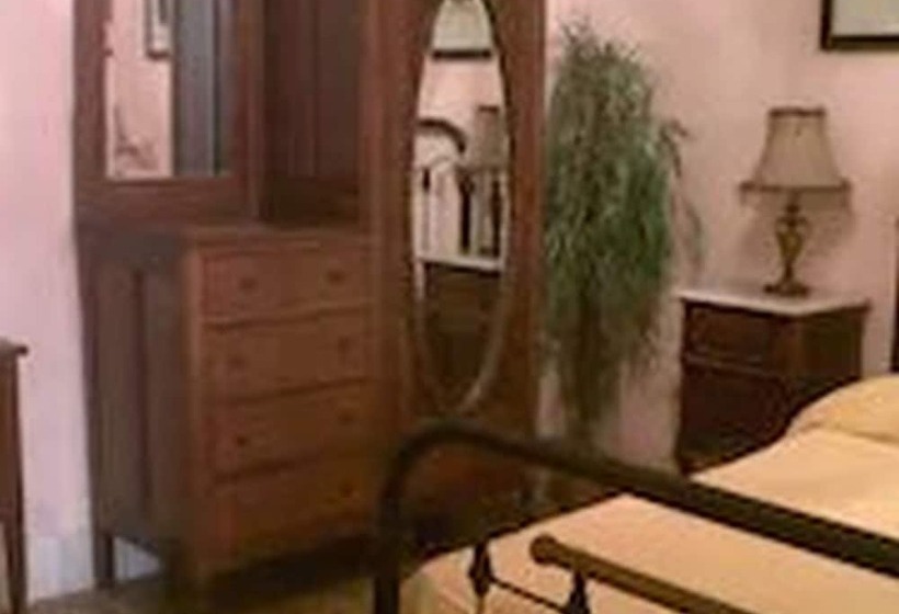 پانسیون Dona Amalia