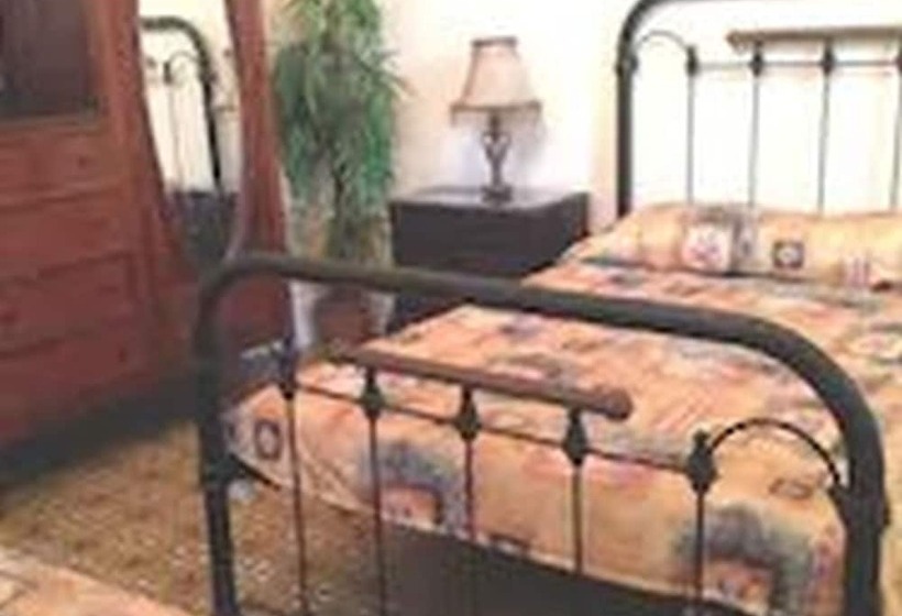 پانسیون Dona Amalia