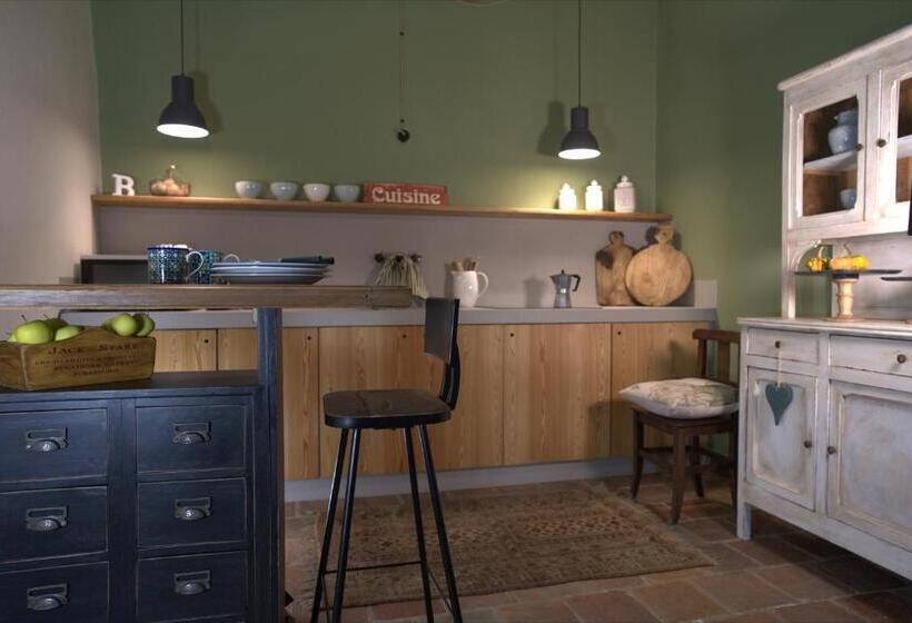 Bed and Breakfast Antico Casale Mattei Adult Only