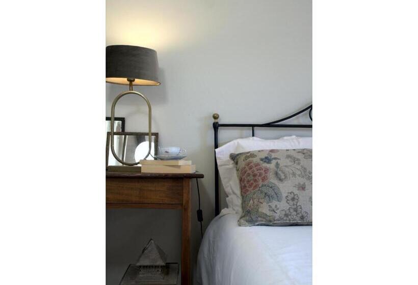 Bed and Breakfast Antico Casale Mattei Adult Only