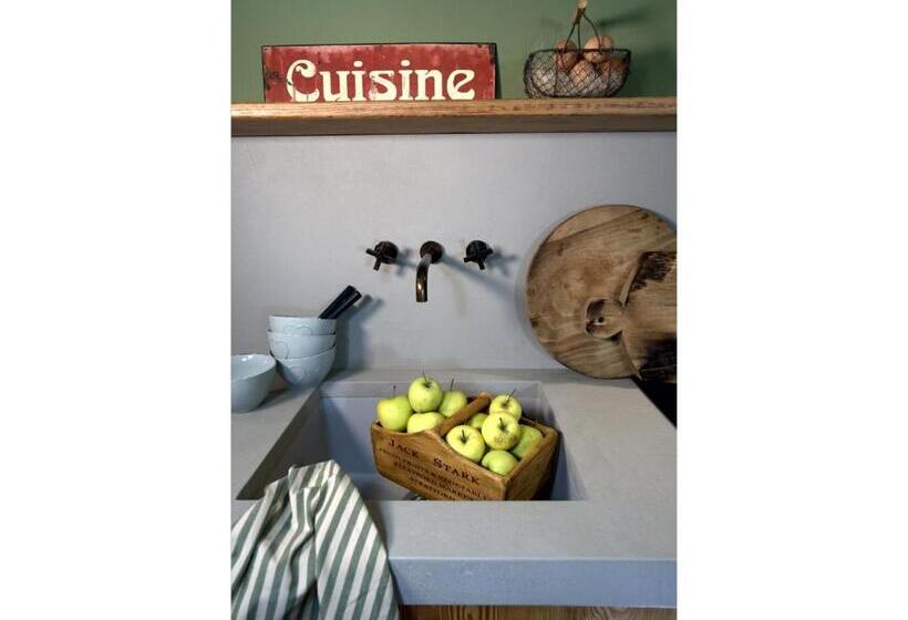 Bed and Breakfast Antico Casale Mattei Adult Only