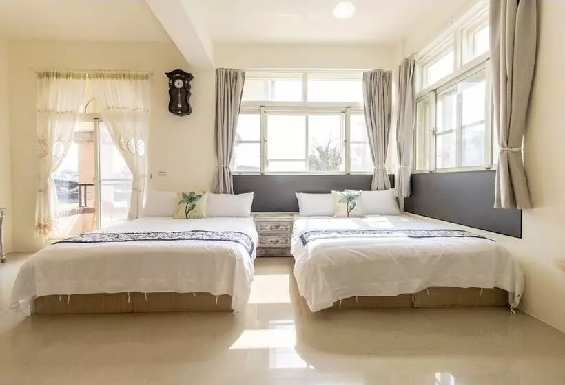 تختخواب و صبحانه Jn-garden