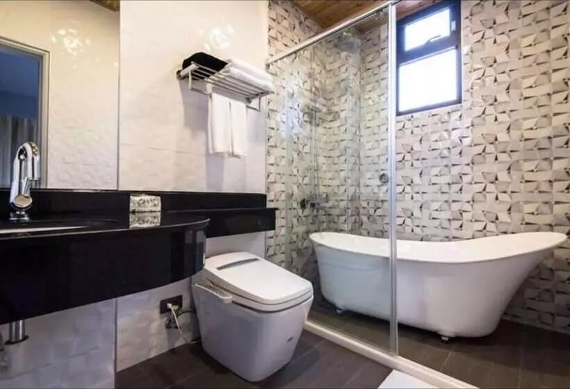 تختخواب و صبحانه Rainbow Homestay