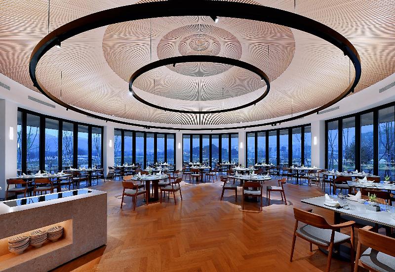 Blossom Hill Hotel Changxing Yishui