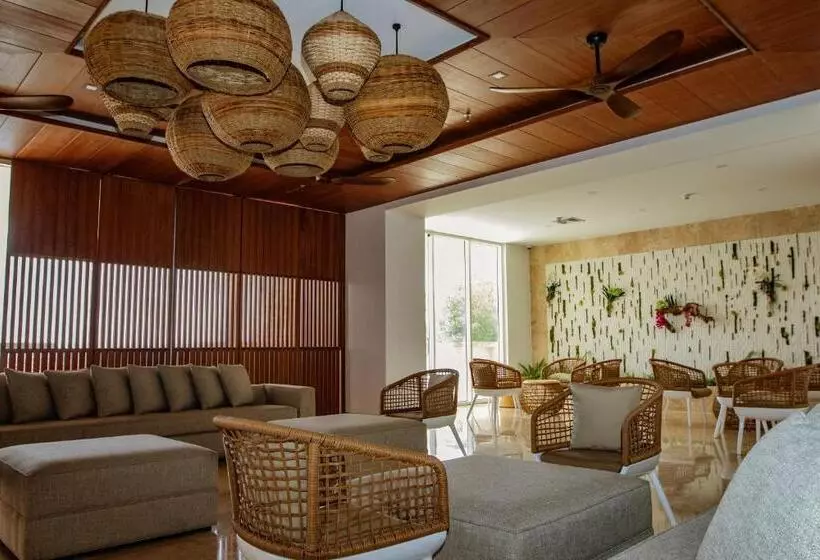 Eurobuilding Hotel & Suites Lecheria