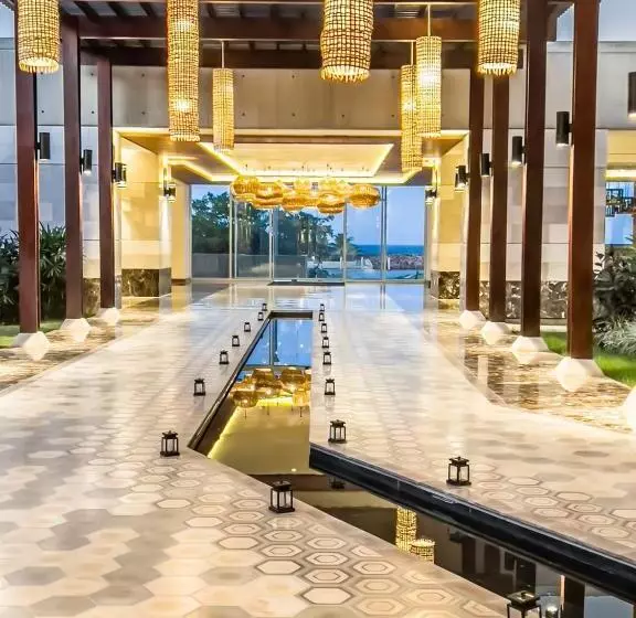 Eurobuilding Hotel & Suites Lecheria