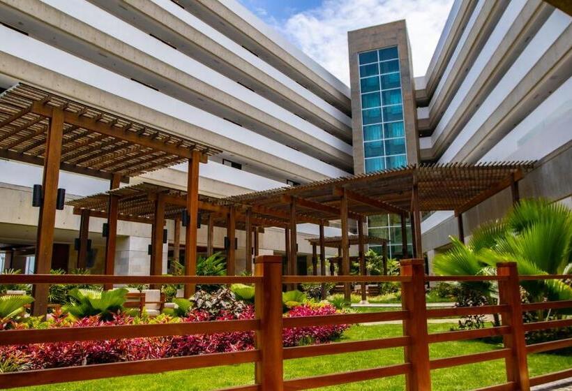 Eurobuilding Hotel & Suites Lecheria