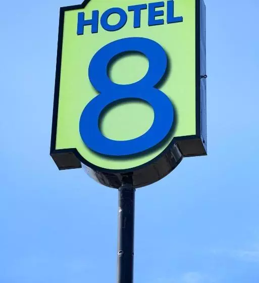 ホテル 8 Fergus Falls