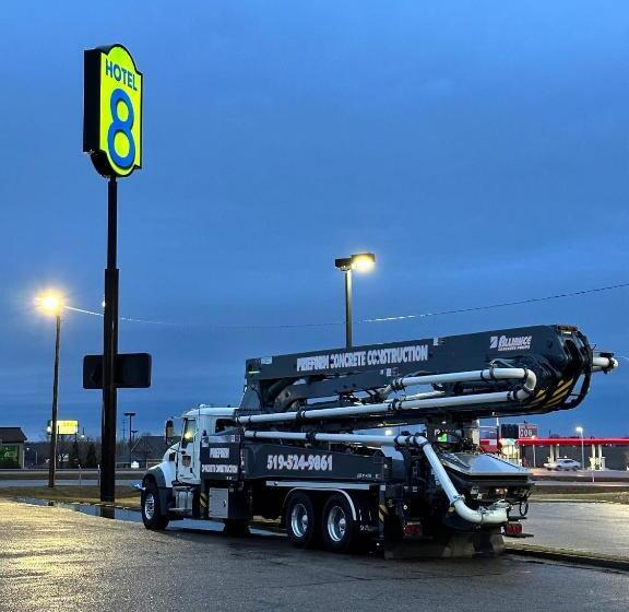 فندق 8 Fergus Falls