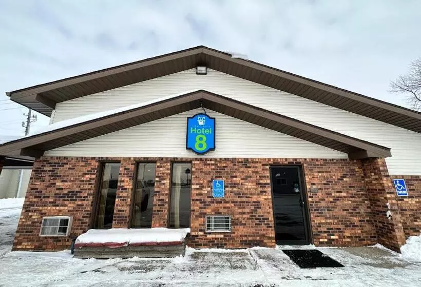 ホテル 8 Fergus Falls