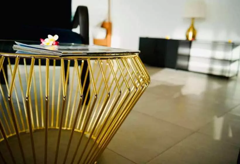 هتل Al Camar Lodge