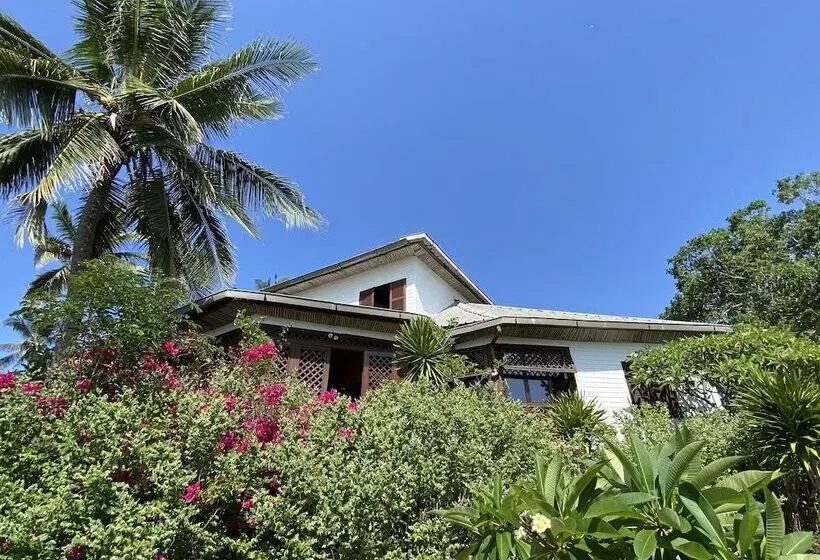 هتل Al Camar Lodge