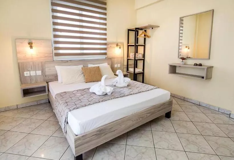 Hotelli Ianos Apartments