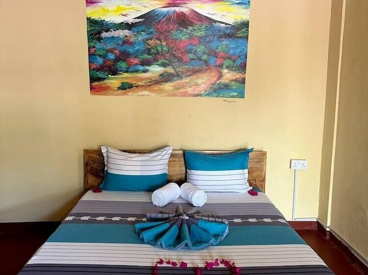 فندق Josh's Paradise