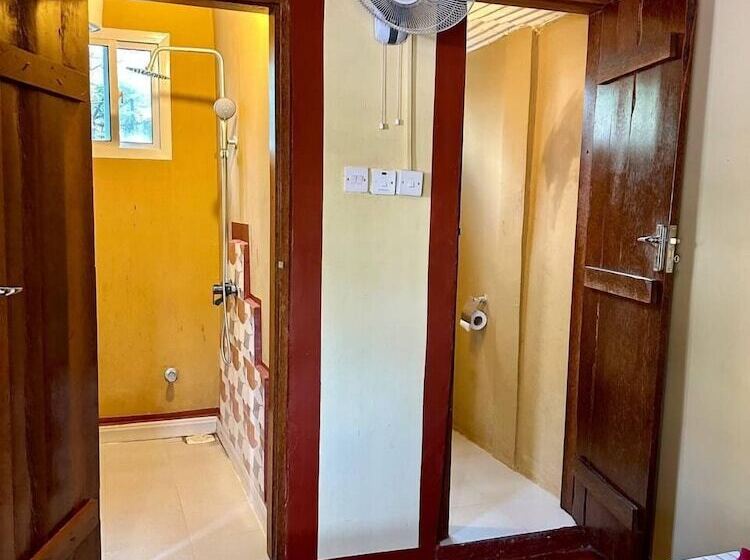 فندق Josh's Paradise