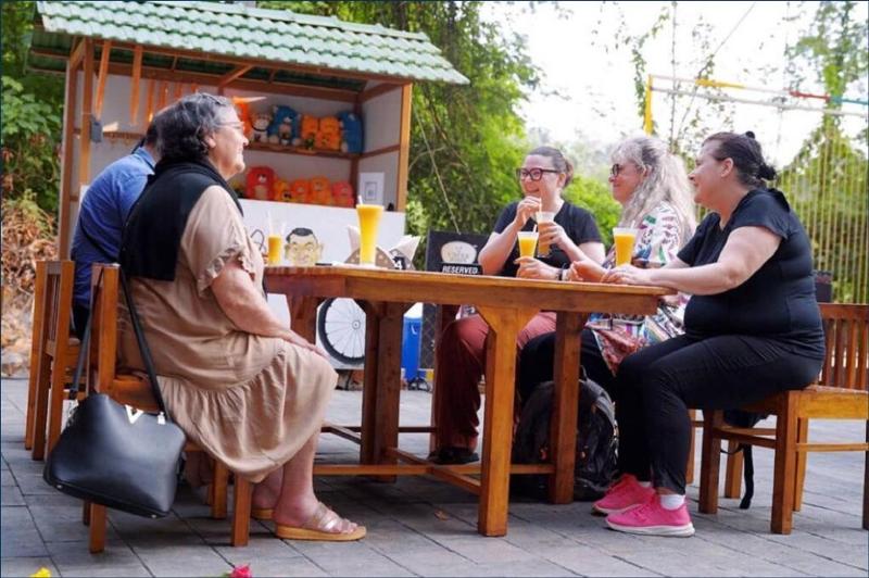 בית מלון כפרי Mazhavilkadu Forest Resort & Restaurant