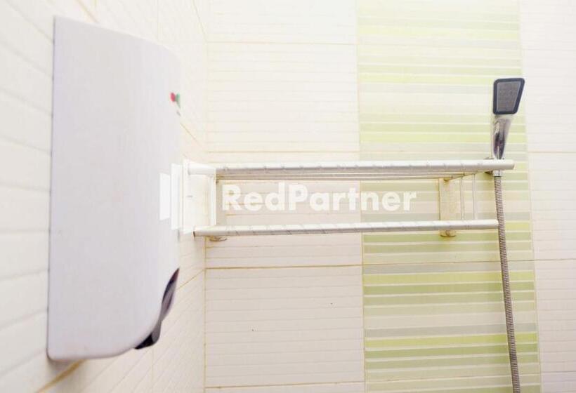 בית מלון כפרי Permata Makassar Mitra Reddoorz