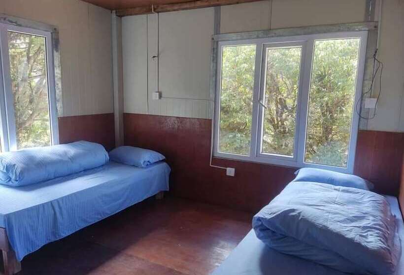 هتل Trekkers Lodge