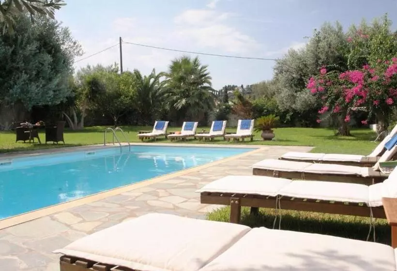 ホテル Villa Irini